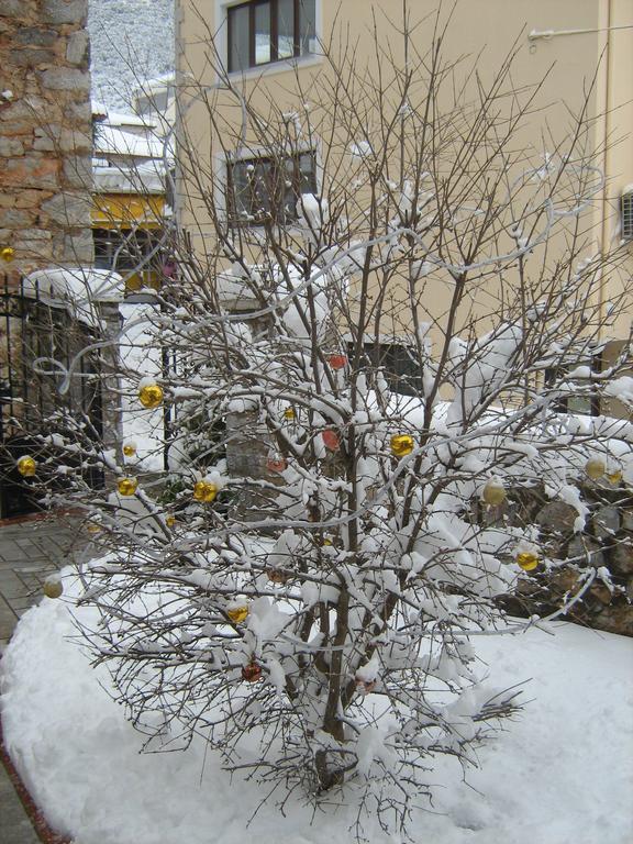 Filoxenia Appartement Levídhion Buitenkant foto