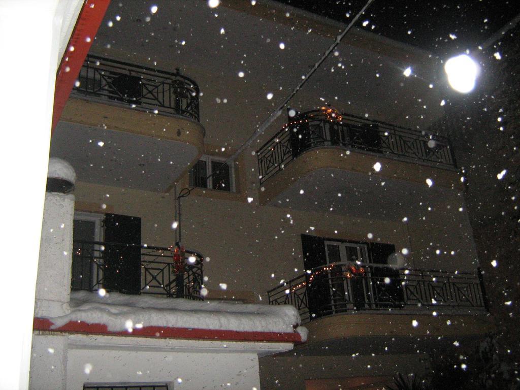 Filoxenia Appartement Levídhion Buitenkant foto