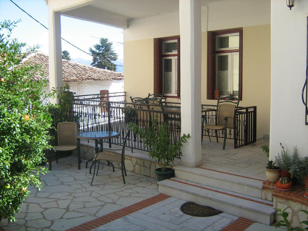 Filoxenia Appartement Levídhion Buitenkant foto