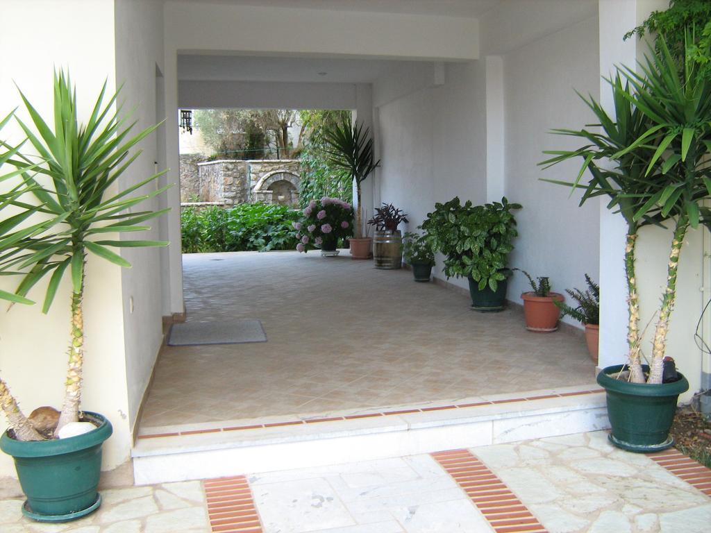 Filoxenia Appartement Levídhion Buitenkant foto